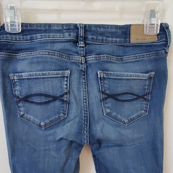 Abercrombie and Fitch Super Skinny Jeans - Picture 5 of 7